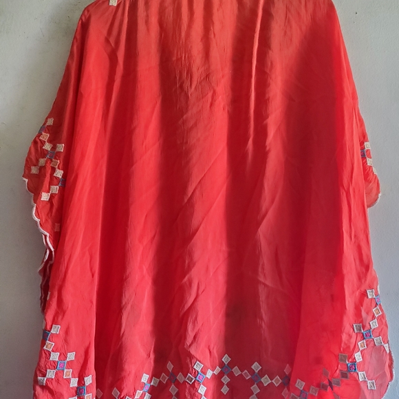 Johnny Was Coral Embroidered Dakota Poncho Style Size XL. - Picture 8 of 10